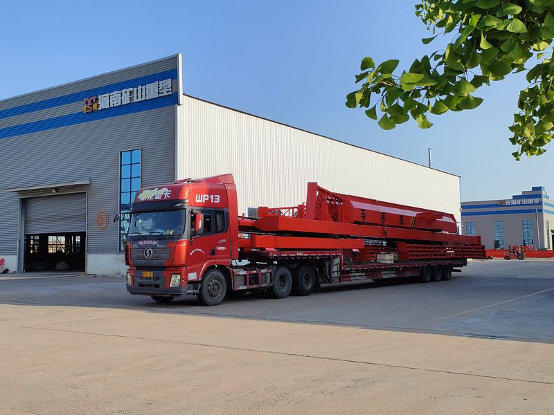 電動(dòng)葫蘆門式起重機(jī) 2臺(tái) MHxh10t—25m 外懸5/5m MHxh5t—23m 外懸4.5/4.5m 制作完成，發(fā)往青海交付客戶使用